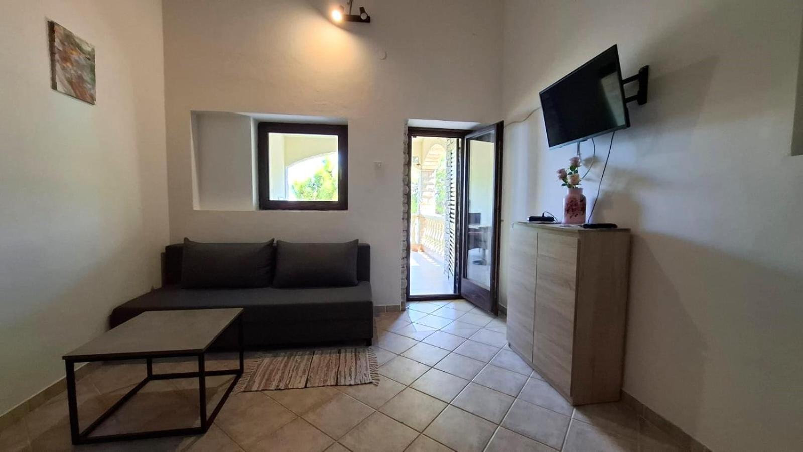 Apartman Karin Donji Karin Exteriér fotografie